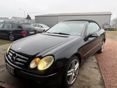 Begagnad Mercedes CLK320 218 HK (160 kW) 2004 Svart Cab