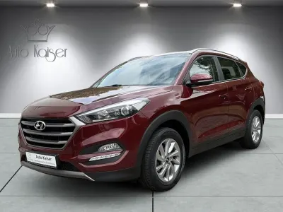 Gebraucht Hyundai Tucson Advantage 177 PS (130 kW) 2016 Ruby wine SUV