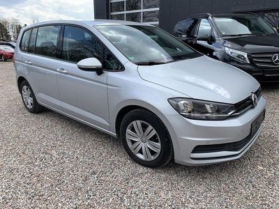 Gebraucht VW Touran 110 PS (80 kW) 2017 Silber Van / Kleinbus