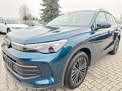 Gebraucht VW Tiguan Life 150 PS (110 kW) 2024 Blau SUV