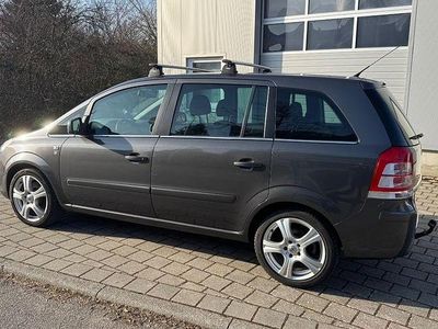 Gebraucht Opel Zafira 150 PS (110 kW) 2010 Grau Van / Kleinbus