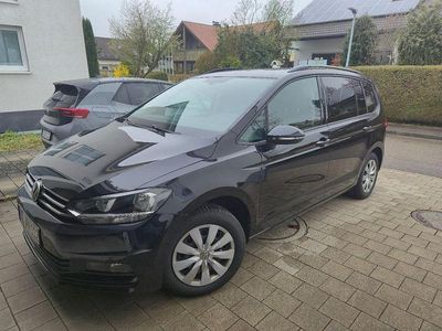 Gebraucht VW Touran 150 PS (110 kW) 2019 Schwarz Van / Kleinbus