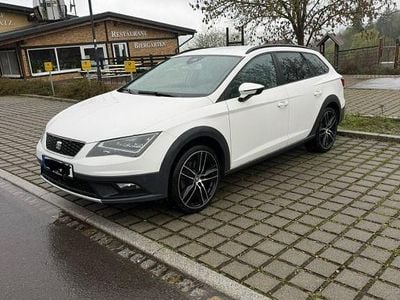 Second-hand Seat Leon X-Perience 184 CP (135 kW) 2015 Alb Break