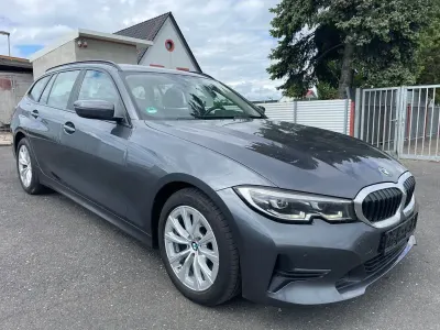 Gebraucht BMW 320 190 PS (139 kW) 2021 Grau Limousine