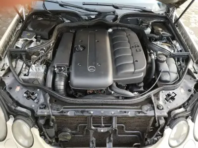 Gebraucht Mercedes E320 Avantgarde 204 PS (150 kW) 2003 Kombi