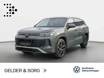 Gebraucht VW Tayron Life 193 PS (141 kW) 2025 Cipressinogrün metallic SUV