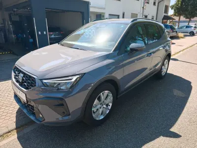 Neu Seat Arona FR 116 PS (85 kW) 2026 Grau SUV
