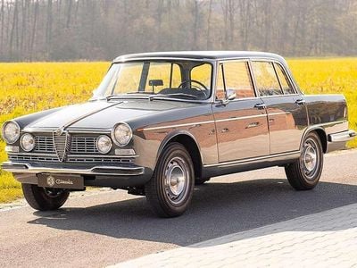 Gebraucht Alfa Romeo 2600 125 PS (91 kW) 1963 Grau Limousine