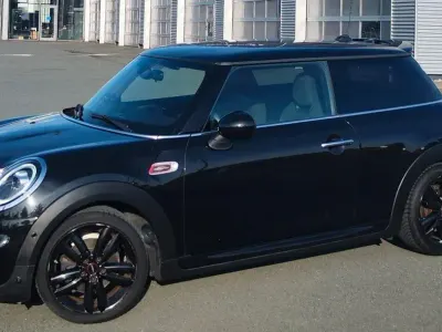 Gebraucht Mini John Cooper Works 102 PS (75 kW) 2019 Schwarz Kleinwagen