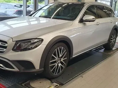 Gebraucht Mercedes E400 340 PS (250 kW) 2020 Silber Kombi