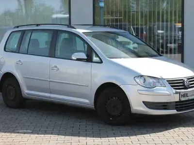 Gebraucht VW Touran Trendline 102 PS (75 kW) 2009 Silber Van / Kleinbus