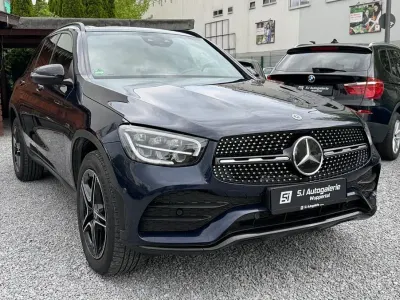 Gebraucht Mercedes GLC300e AMG line 320 PS (235 kW) 2021 Blau SUV