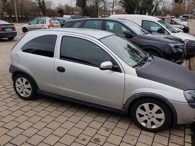 Gebraucht Opel Corsa 75 PS (55 kW) 2003 Silber Kleinwagen