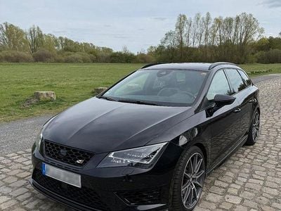 Begagnad Seat Leon ST Cupra 290 290 HK (213 kW) 2016 Svart Kombi