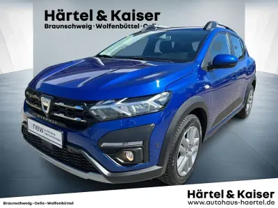 Usata Dacia Sandero Comfort 101 CV (74 kW) 2022 Blu SUV