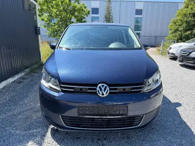 Gebraucht VW Touran Comfortline 140 PS (102 kW) 2016 Blau Van / Kleinbus