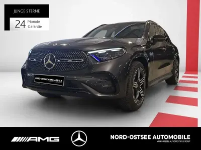 Używany Mercedes GLC220 AMG 197 KM (144 kW) 2025 Szary SUV