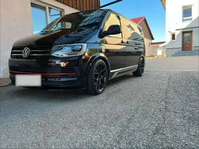 Gebraucht VW Multivan Comfortline 204 PS (150 kW) 2015 Violet Van / Kleinbus
