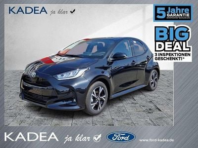 Black mica / ink Neu 2025 Toyota Yaris Hybrid Kleinwagen | 23.790 € (Guter Preis)