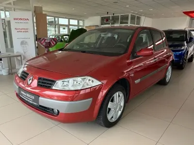 Gebraucht Renault Mégane 98 PS (72 kW) 2004 Rot Limousine