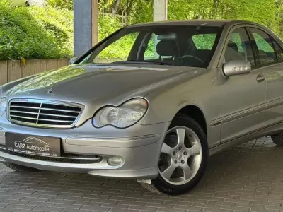 Gebraucht Mercedes C240 Avantgarde 170 PS (125 kW) 2002 Silber Limousine