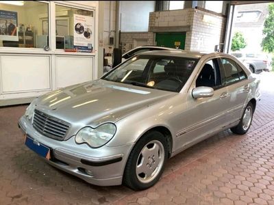 Gebraucht Mercedes C180 Elegance 143 PS (105 kW) 2003 Silber Limousine
