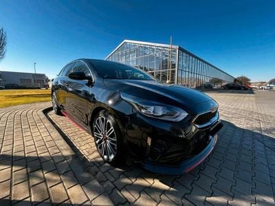 Kia ProCeed GT