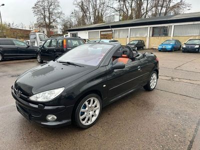 Gebraucht Peugeot 206 CC 109 PS (80 kW) 2003 Schwarz Cabrio