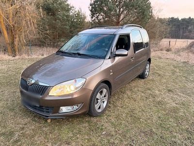 Gebraucht Skoda Roomster Fresh 86 PS (63 kW) 2014 Braun Van / Kleinbus