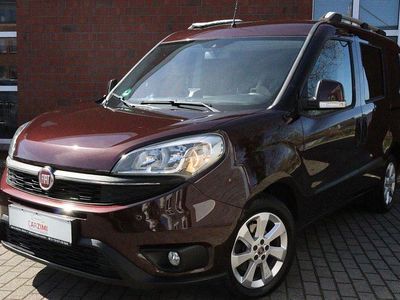 Second-hand Fiat Doblò Lounge 90 CP (66 kW) 2015 Roșu Monovolum