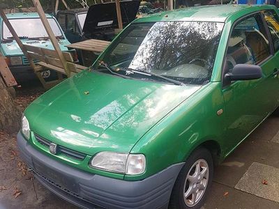Grün Gebraucht 1997 Seat Arosa Kleinwagen | 900 €