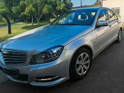 Gebraucht Mercedes 250 204 PS (150 kW) 2011 Grau Limousine