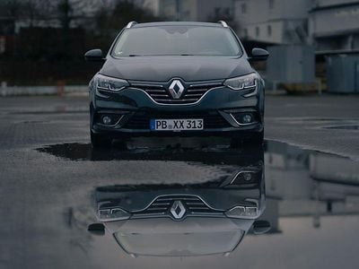 Schwarz Gebraucht 2020 Renault Mégane IV Bose Edition Limousine | 16.700 € (Fairer Preis)