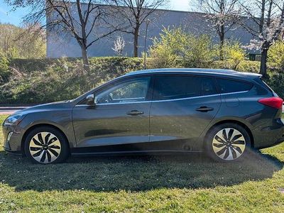Brugt Ford Focus Cool & Connect 150 HK (110 kW) 2019 Grå Stationcar