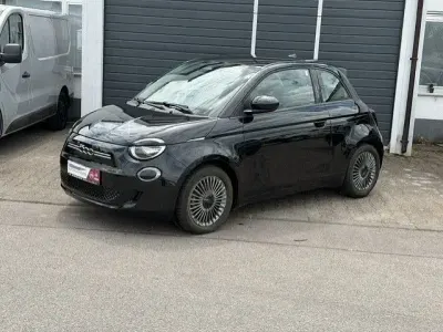 Gebraucht Fiat 500e Icon 86 kW (118 PS) 2021 Schwarz Kleinwagen