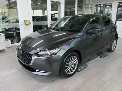 Usata Mazda 2 90 CV (66 kW) 2022 Grigio Utilitaria