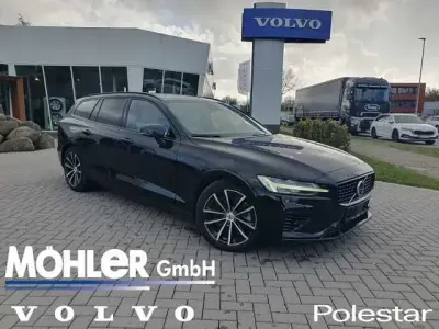 Usata Volvo V60 Ultimate 335 CV (246 kW) 2022 Nero Station wagon