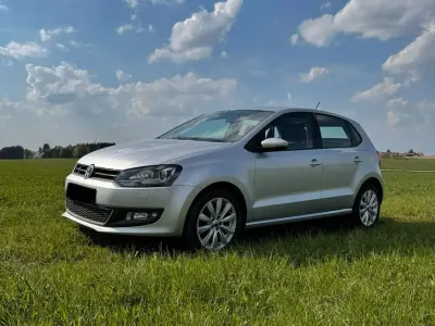 Używany VW Polo 90 KM (66 kW) 2011 Srebrny Hatchback