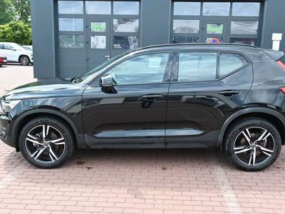 gebraucht Volvo XC40 B4 Autom. R-Design*FSHZG*H&K*Qi*ACC