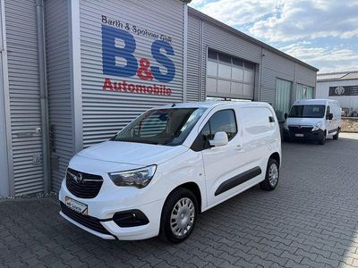 Gebraucht Opel Combo Edition 131 PS (96 kW) 2021 Jade weiss/arktis weiss Van / Kleinbus