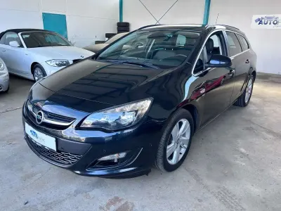 Gebraucht Opel Astra Energy 136 PS (100 kW) 2014 Schwarz Kombi