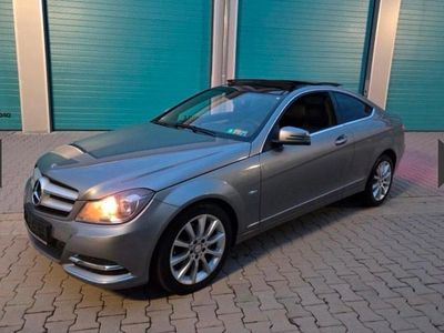Gebraucht Mercedes C180 AMG line 156 PS (114 kW) 2012 Silber Coupé