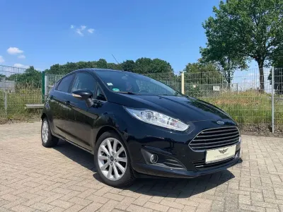 Gebraucht Ford Fiesta Titanium 95 PS (69 kW) 2017 Schwarz Kleinwagen