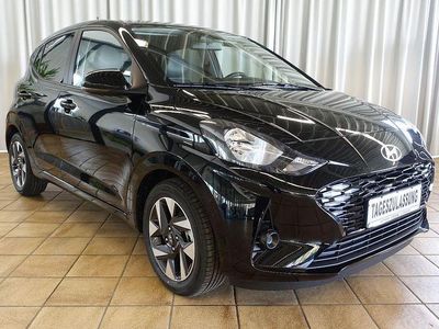 Neu Hyundai i10 Advanced 79 PS (58 kW) 2025 Schwarz Kleinwagen