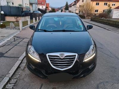 Gebraucht Lancia Delta 120 PS (88 kW) 2013 Schwarz Kleinwagen