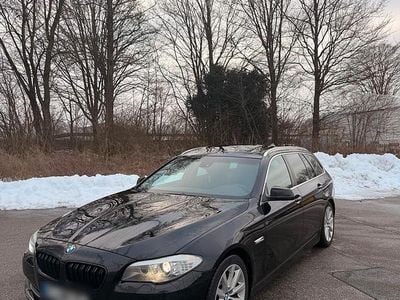 Gebraucht BMW 530 245 PS (180 kW) 2011 Schwarz Kombi