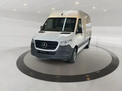 Gebraucht Mercedes Sprinter 170 PS (125 kW) 2022 Arktikweiss Van