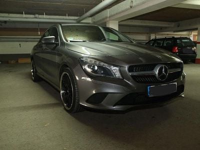 Gebraucht Mercedes CLA200 156 PS (114 kW) 2014 Grau Limousine
