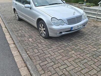 Mercedes C180