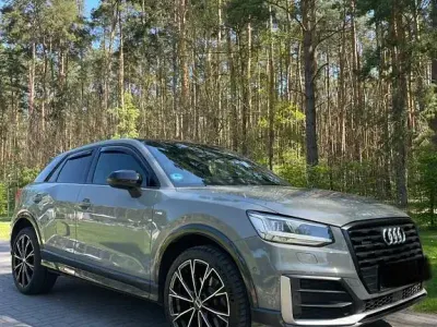 Używany Audi Q2 Comfort 150 KM (110 kW) 2017 Szary SUV